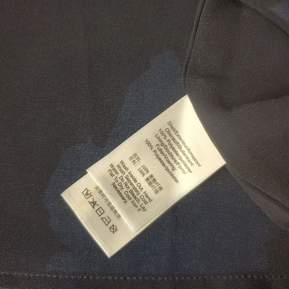 DKNY Womens Navy Printed Short Sleeve Jewel Neck Top Size Medium NWOT - Picture 5 of 16